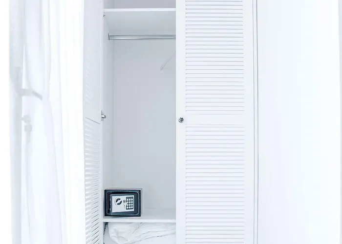 Alacope Hotel *